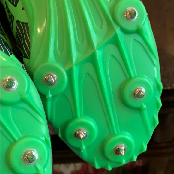 ASICS track shoes - Picture 6 of 6